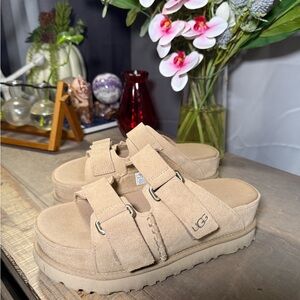 NWT UGG Women's Goldenstar Hi Slide sandals in the color Sand.